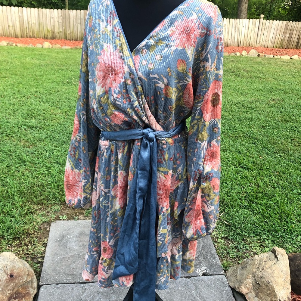 LC Lauren Conrad Blue Garment